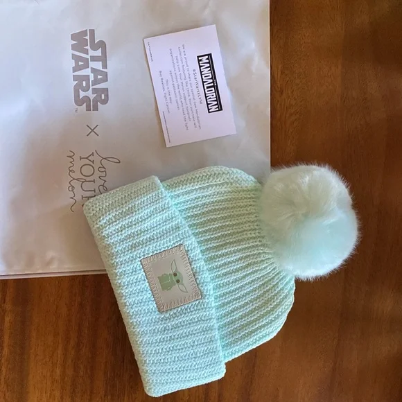 Love Your Melon Baby Yoda Seafoam Adult Beanie. - Picture 2 of 5